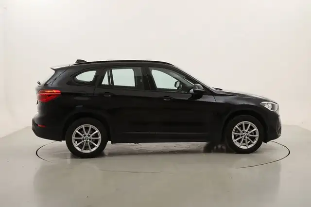 BMW X1 view 6