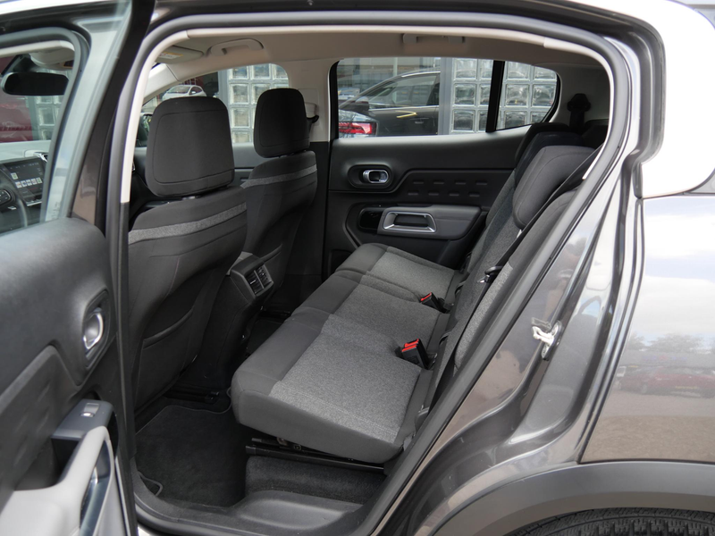 Citroen C5 Aircross 1.2 BUSINESS/ TREKHAAK/ BLINDSPOT/ CAMERA/ CARPLAY — photo 8