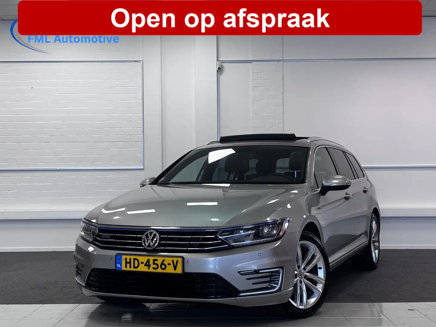 Volkswagen Passat Variant 1.4 TSI GTE Highline | Panorama dak | Trekhaak | Gris - 1