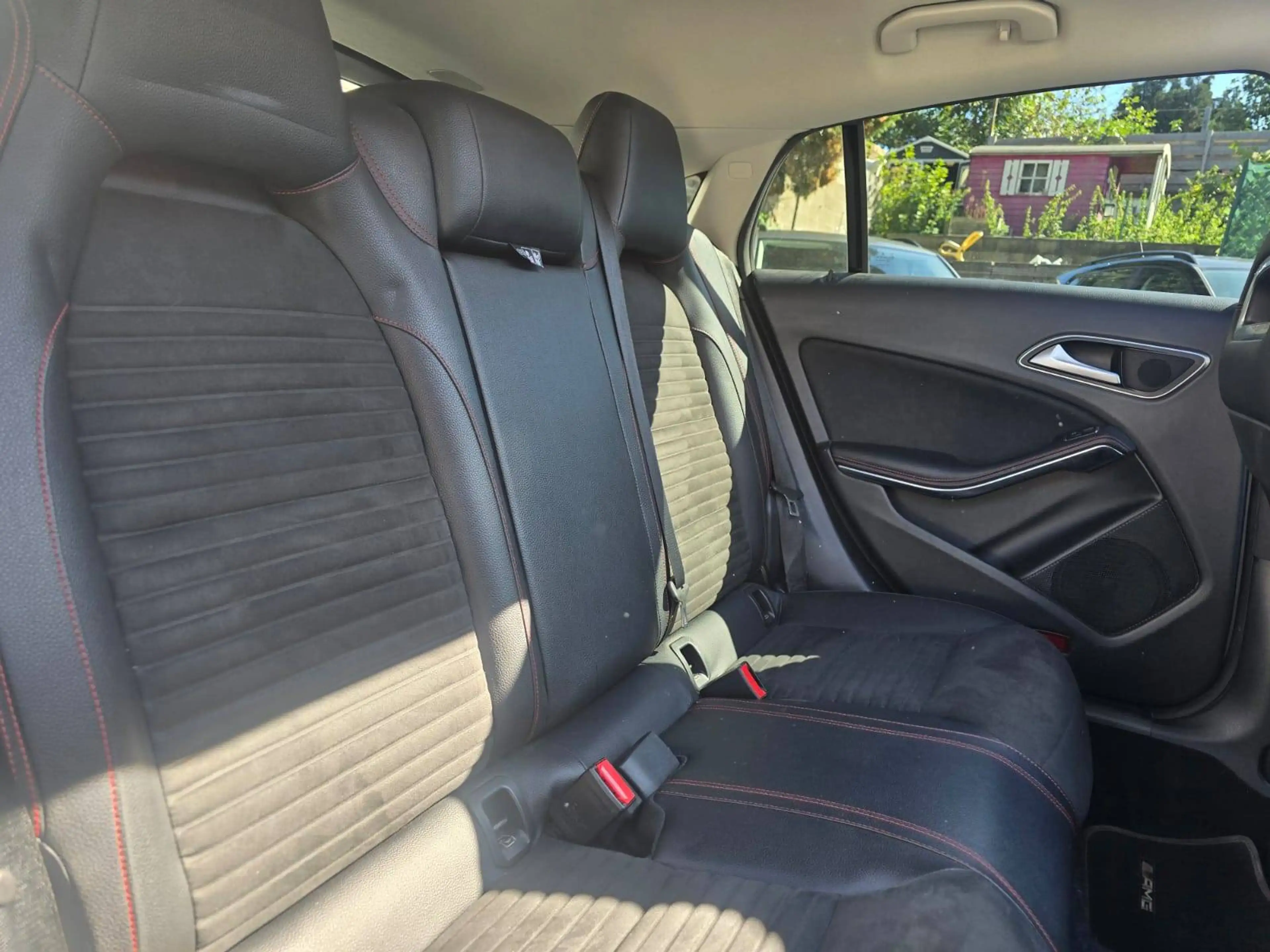 Mercedes-Benz CLA 200 AMG * PANORAMIQUE * 98000KM ** — photo 8