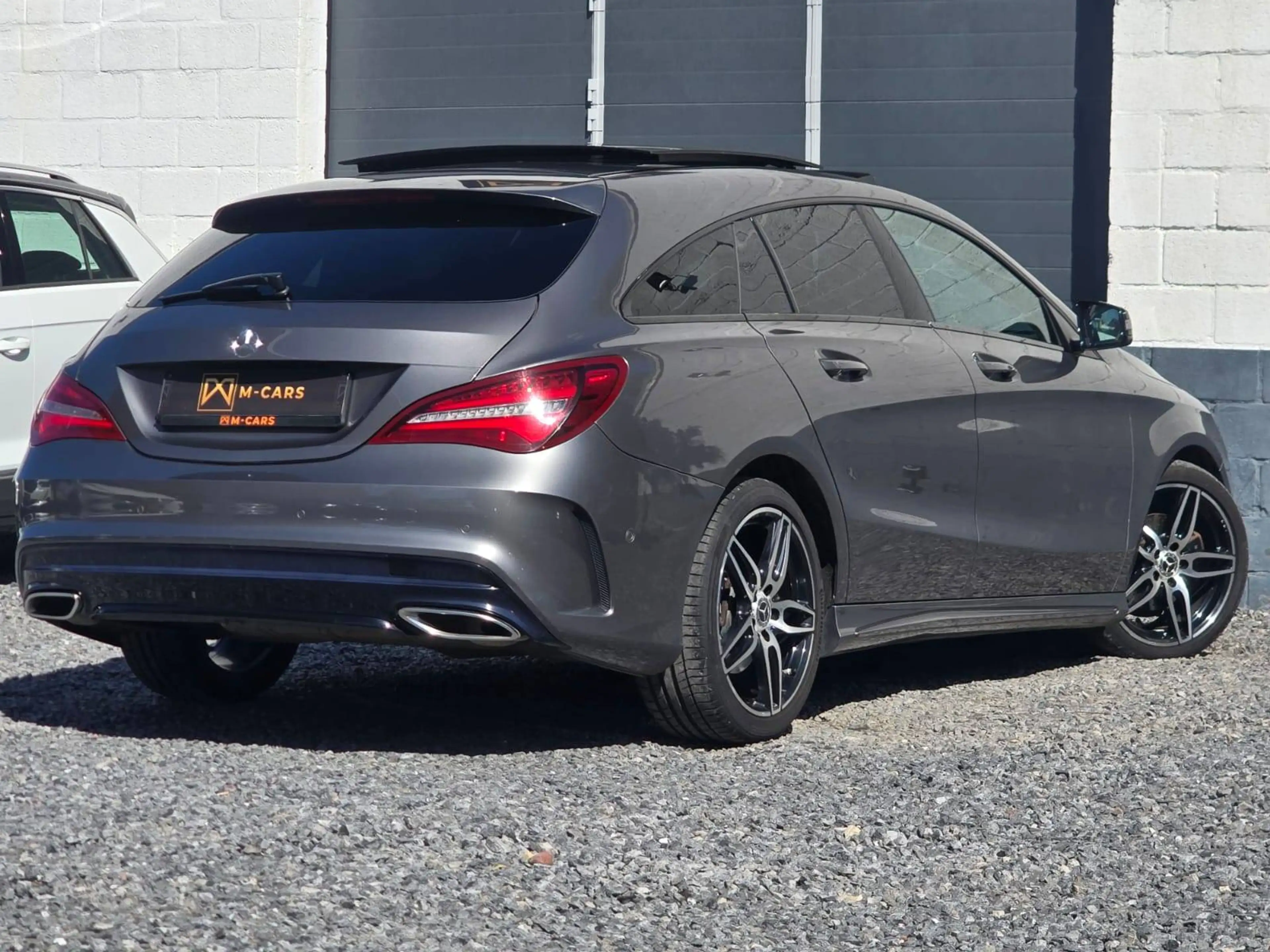 Mercedes-Benz CLA 200 AMG * PANORAMIQUE * 98000KM ** — photo 4