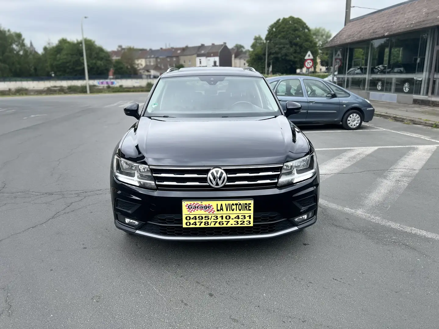 Volkswagen Tiguan Allspace 1.4 TSI 7 PLaces Boite Automatique Highline DSG Schwarz - 2