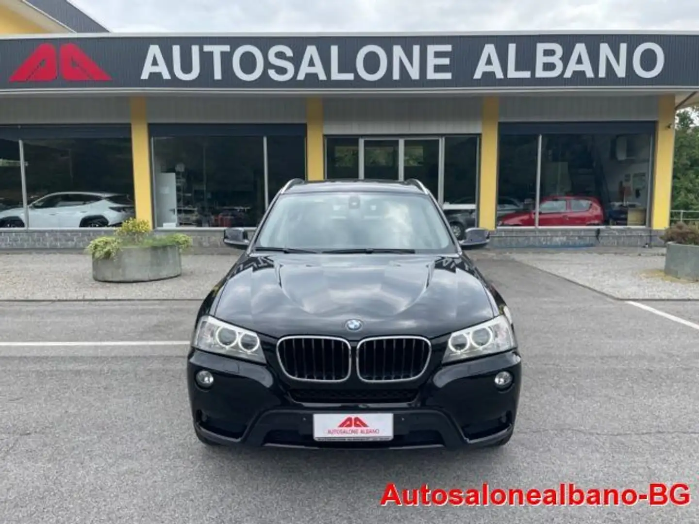 BMW X3 xDrive20d Futura Noir - 2