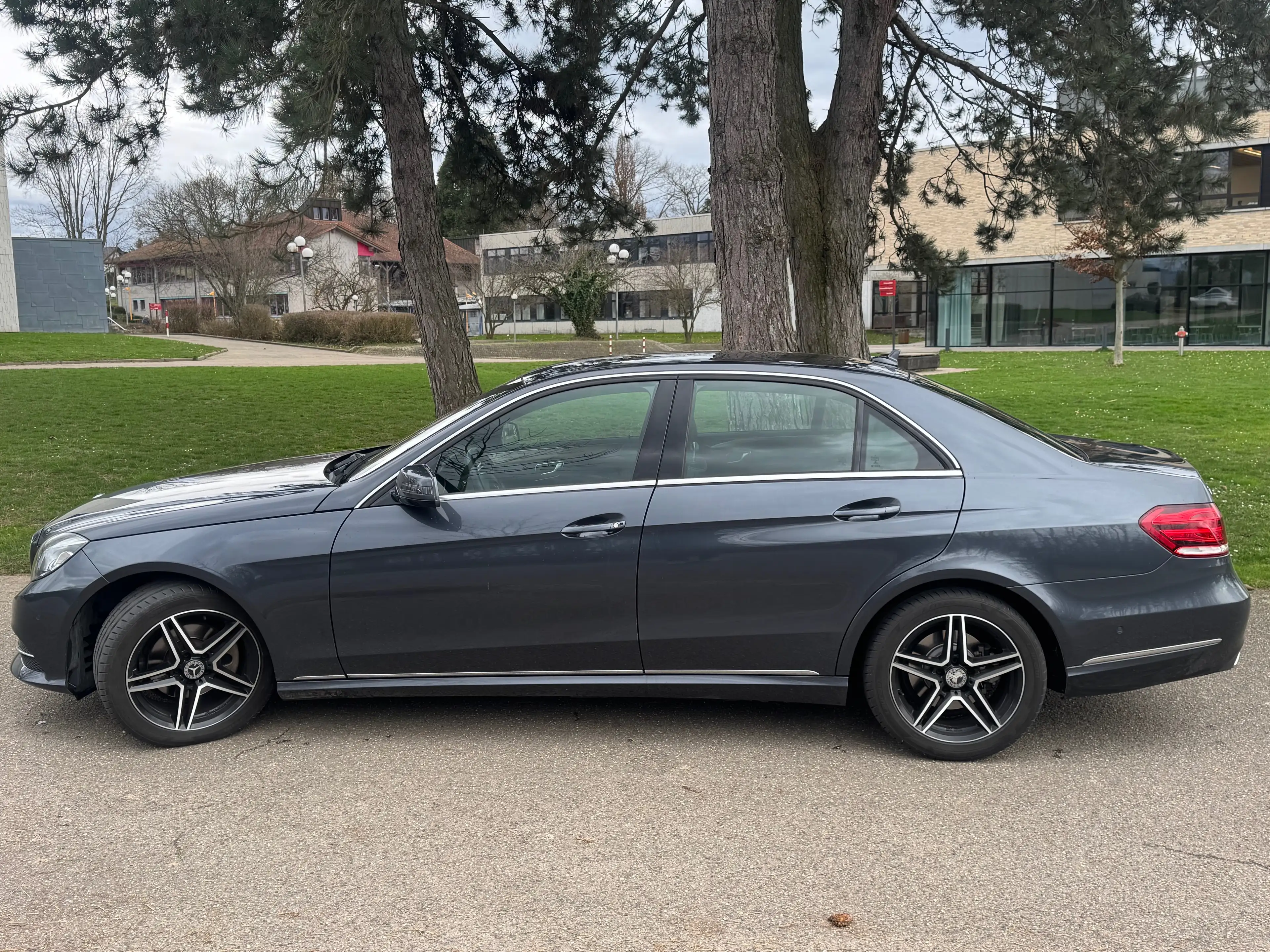 Mercedes-Benz E 220 E 220 CDI BlueEfficiency (212.002) Top Zustand — photo 3