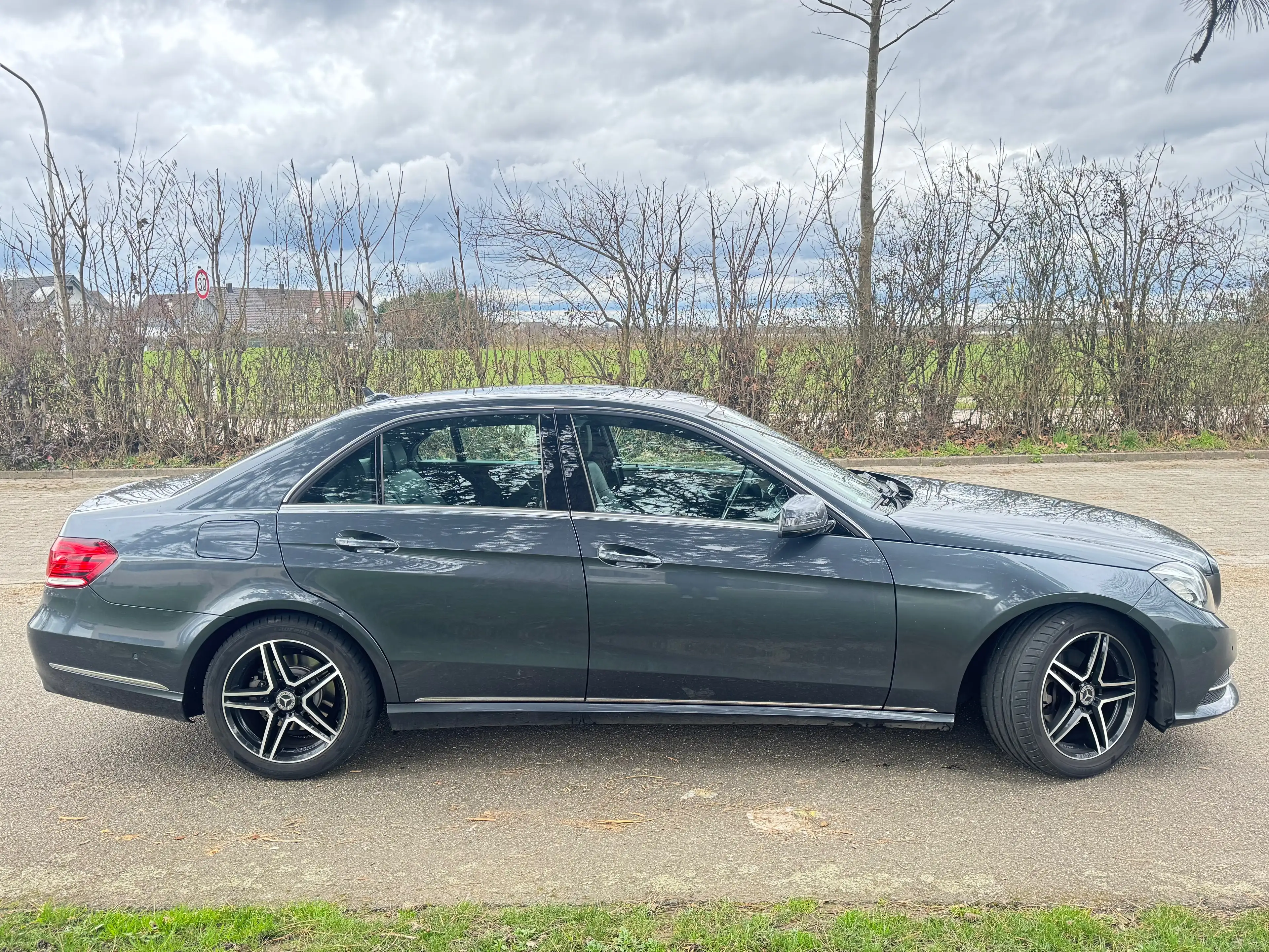 Mercedes-Benz E 220 E 220 CDI BlueEfficiency (212.002) Top Zustand — photo 4
