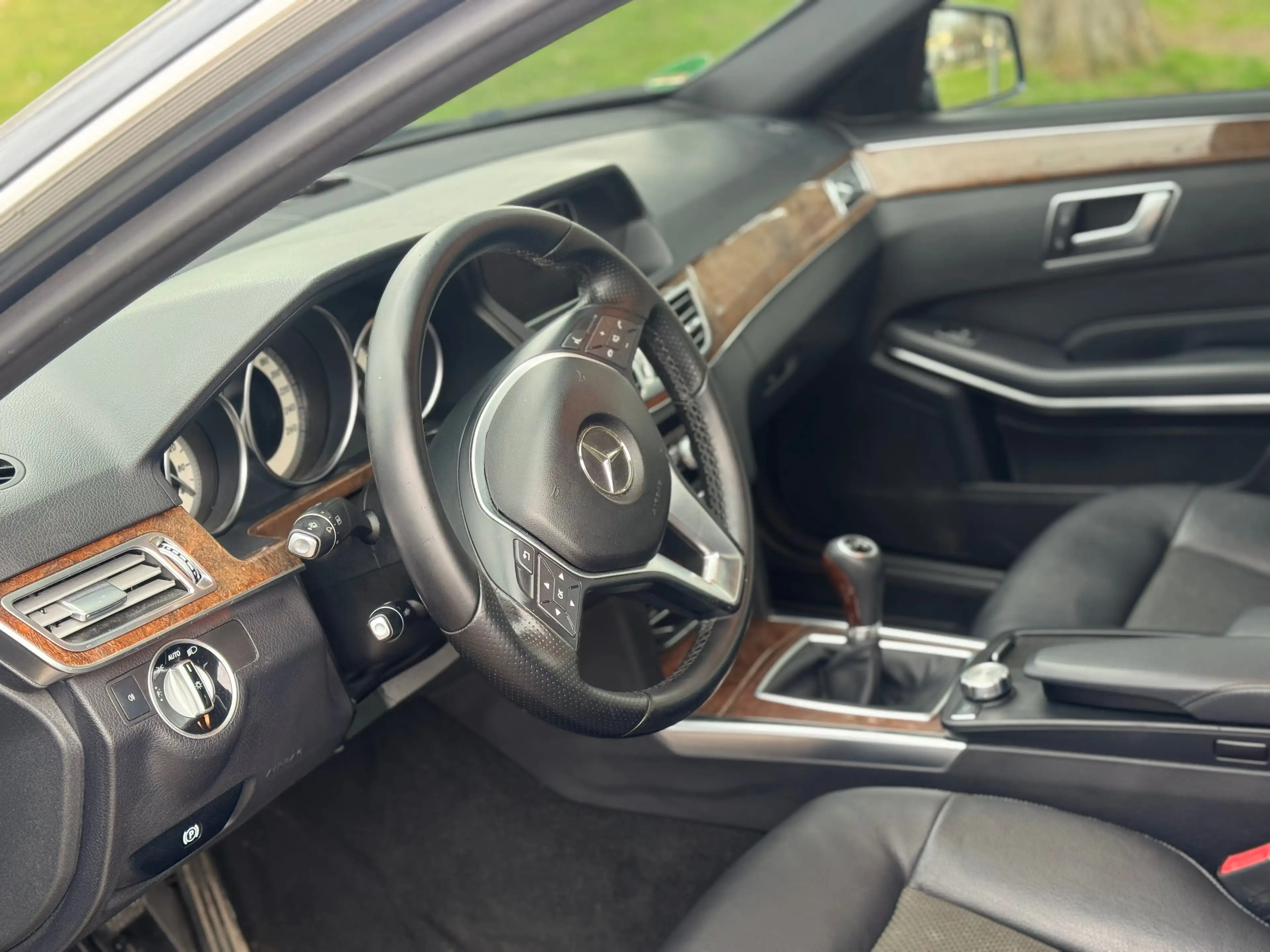 Mercedes-Benz E 220 E 220 CDI BlueEfficiency (212.002) Top Zustand — photo 10