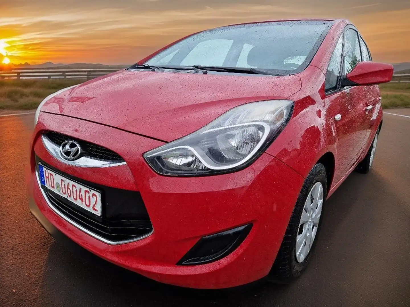 Hyundai iX20 FIFA world Cup Edition Rouge - 1