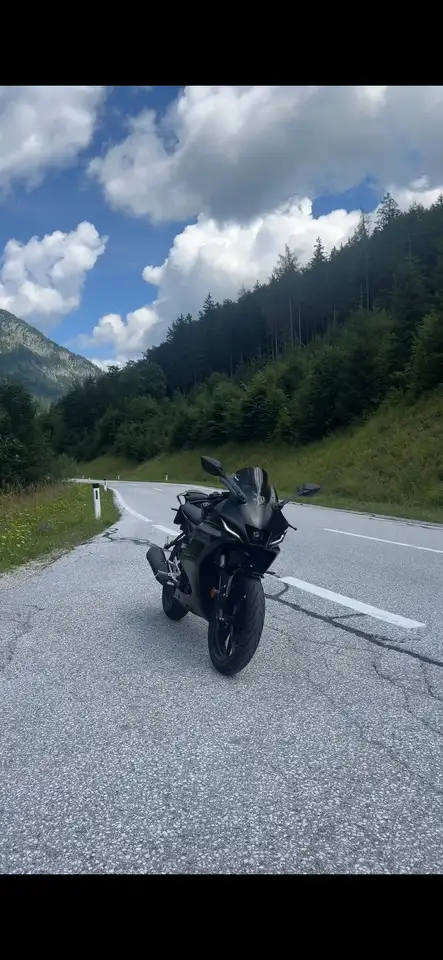 Yamaha YZF-R125