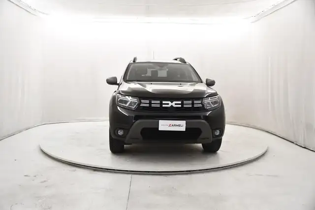Dacia Duster view 5