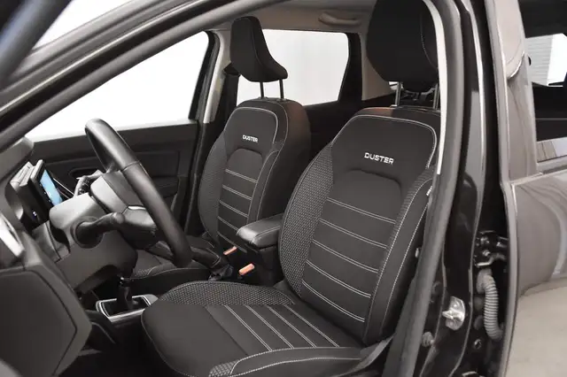 Dacia Duster view 11
