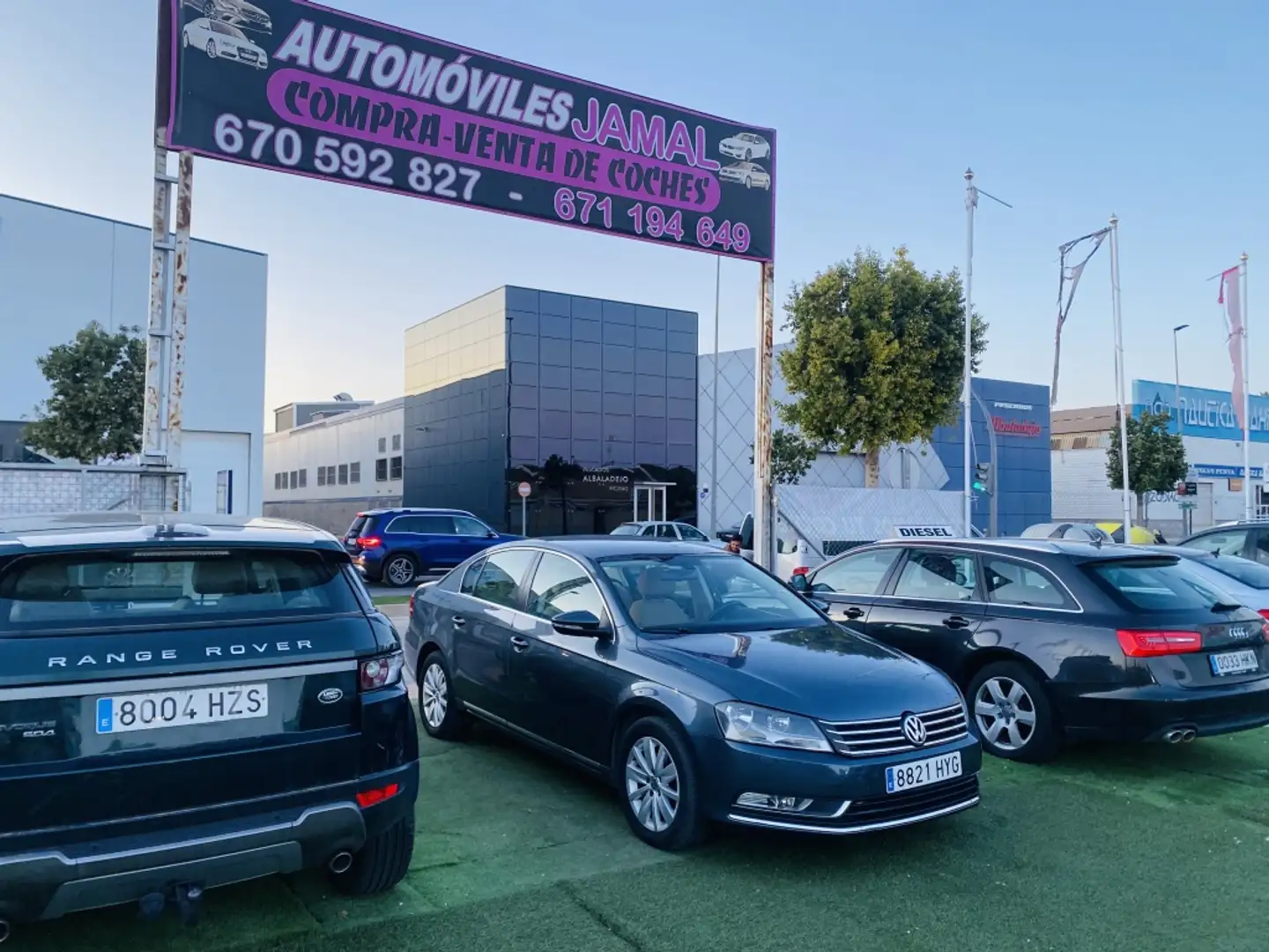 Volkswagen Passat Berlina Manual de 5 Puertas Gris - 1