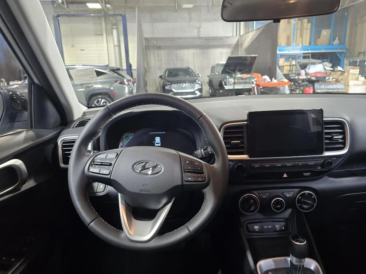 Hyundai Venue снимка Hyundai Venue