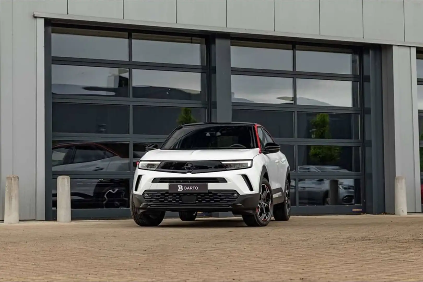 Opel Mokka 1.2 Benz - 130 PK - GS - Dodehoekdet. - Camera - N Blanc - 1