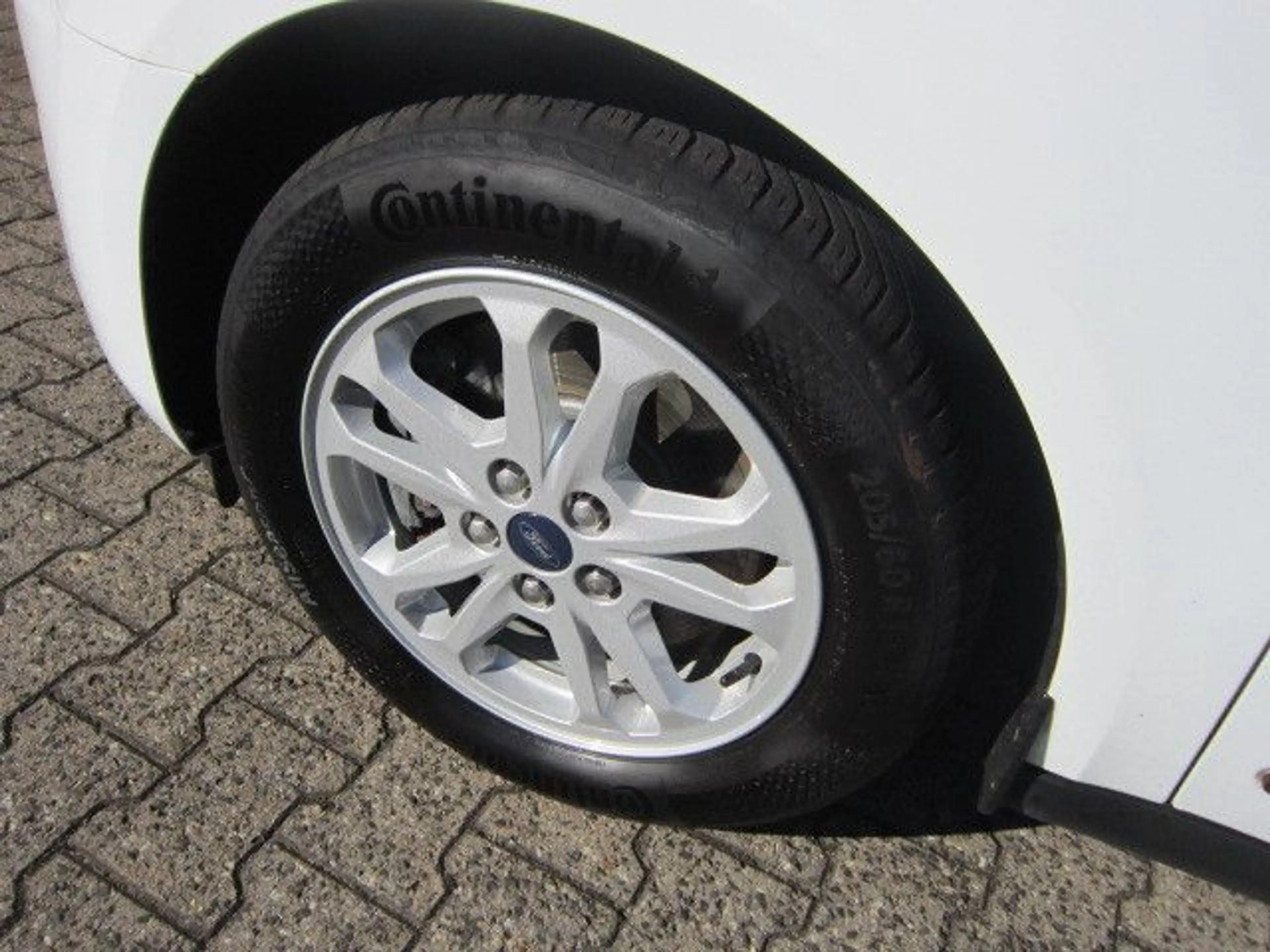 Ford Transit Connect Kasten Trend — photo 11