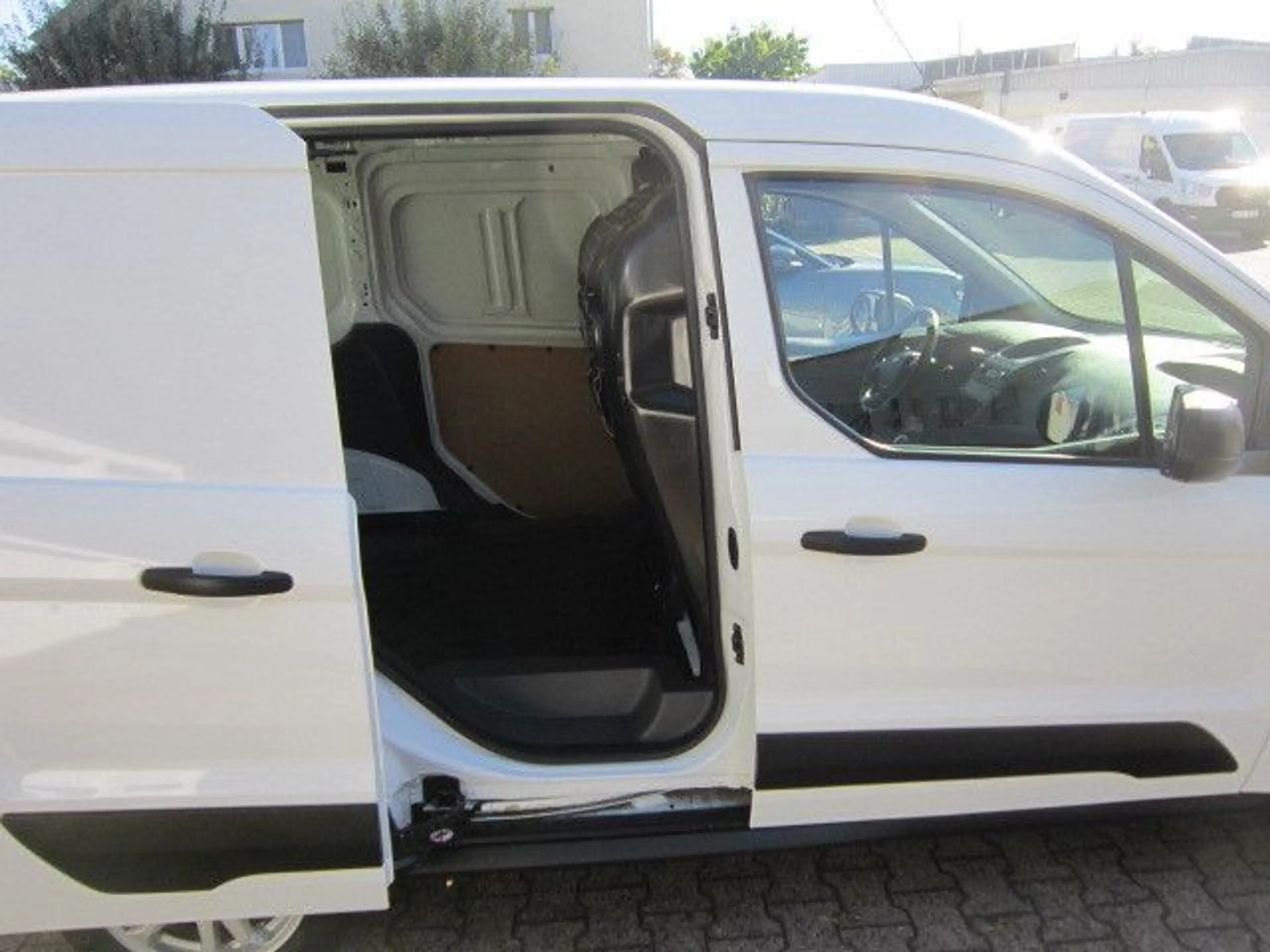 Ford Transit Connect Kasten Trend — photo 6
