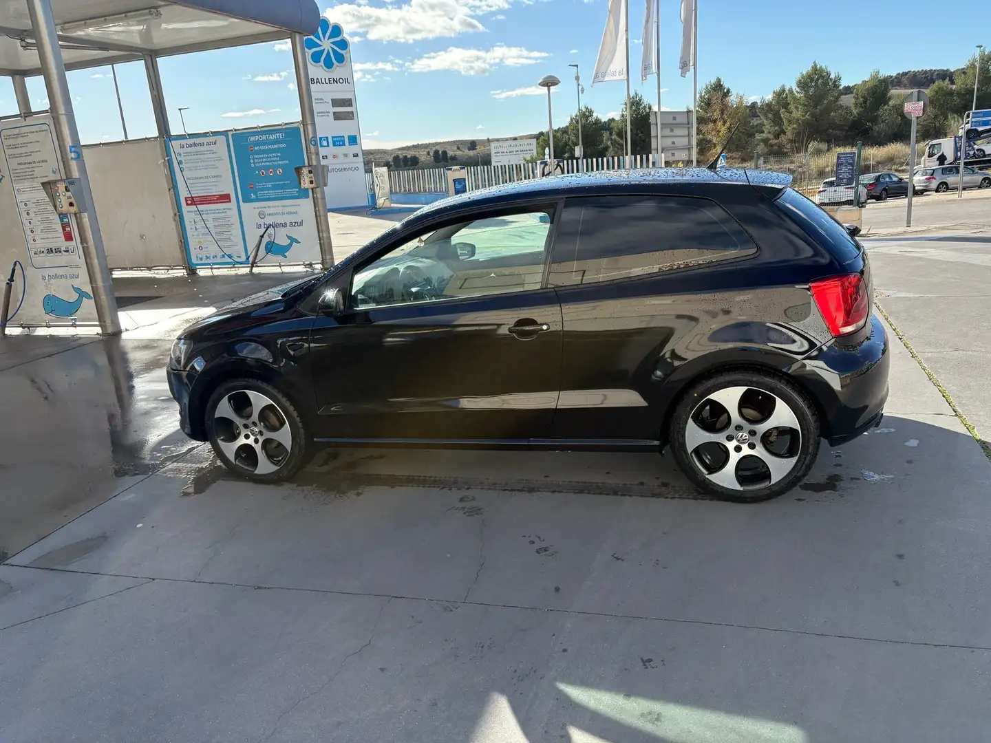 Volkswagen Polo 1.6TDI Sport 90 - 2