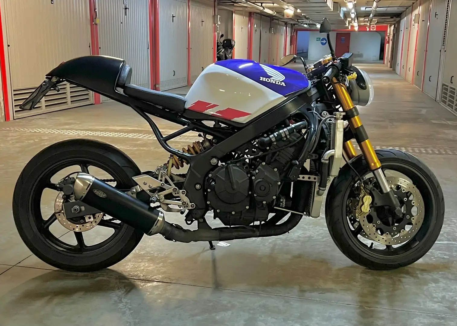 Honda CBR 600 cafe racer - 1