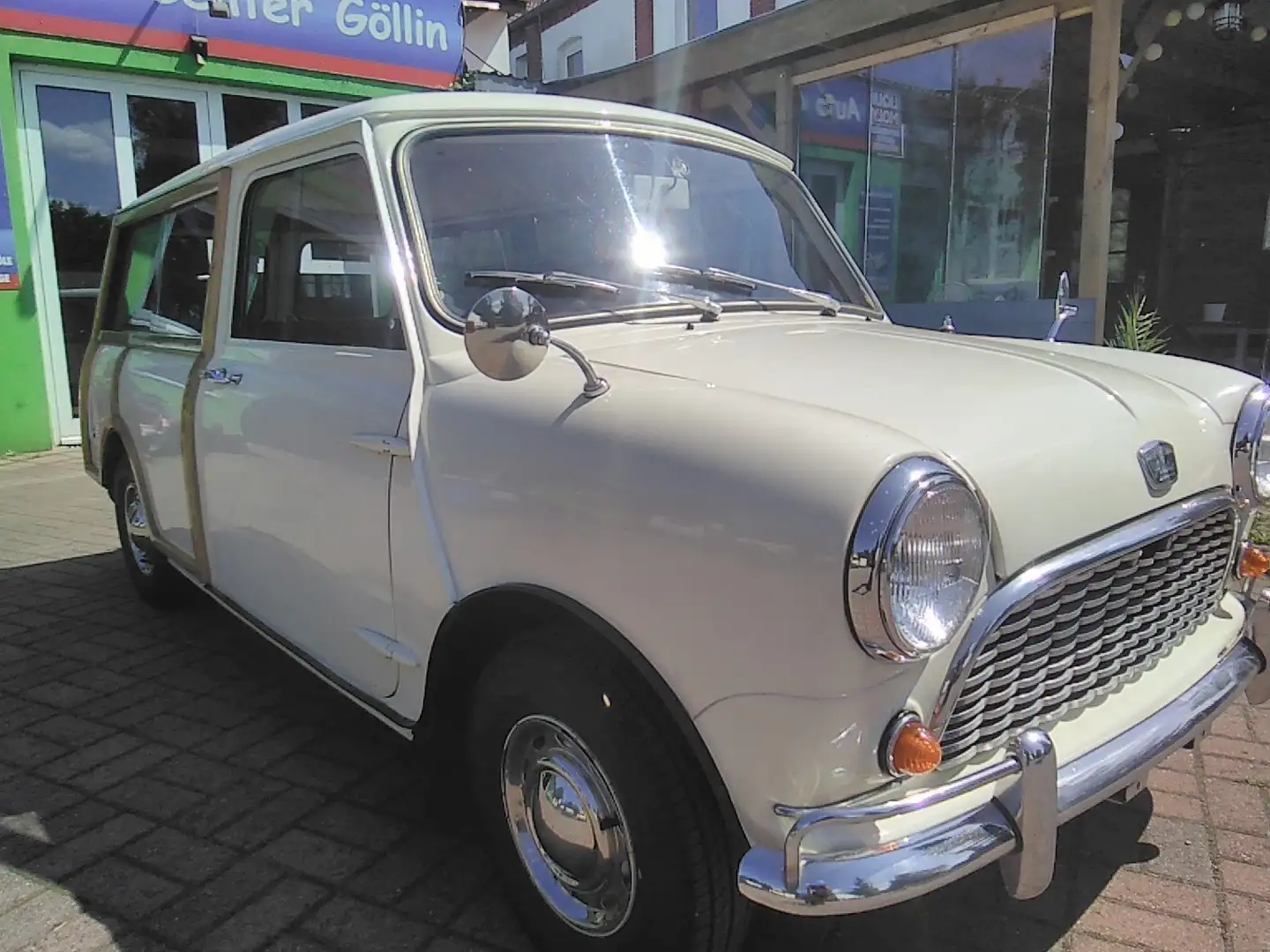 MINI Cooper Countryman  Oldtimer Weiß - 2