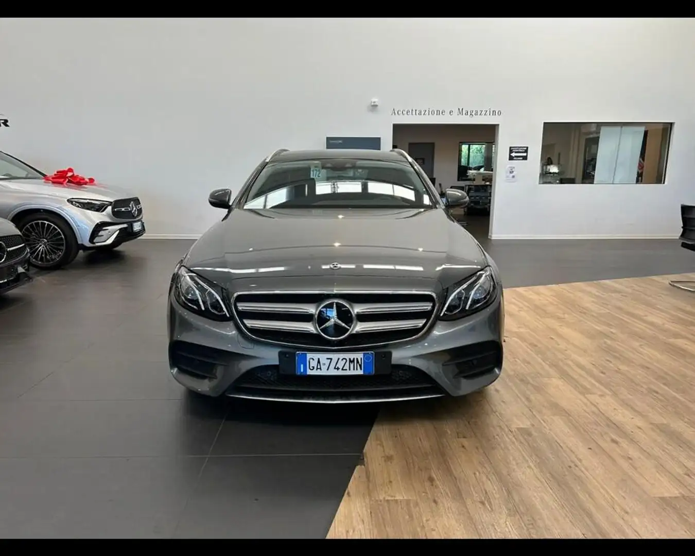 Mercedes-Benz E 220 SW d Premium auto my20 Argento - 2