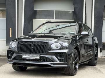 V8 Azure Black Mulliner Carbon Pano HuD