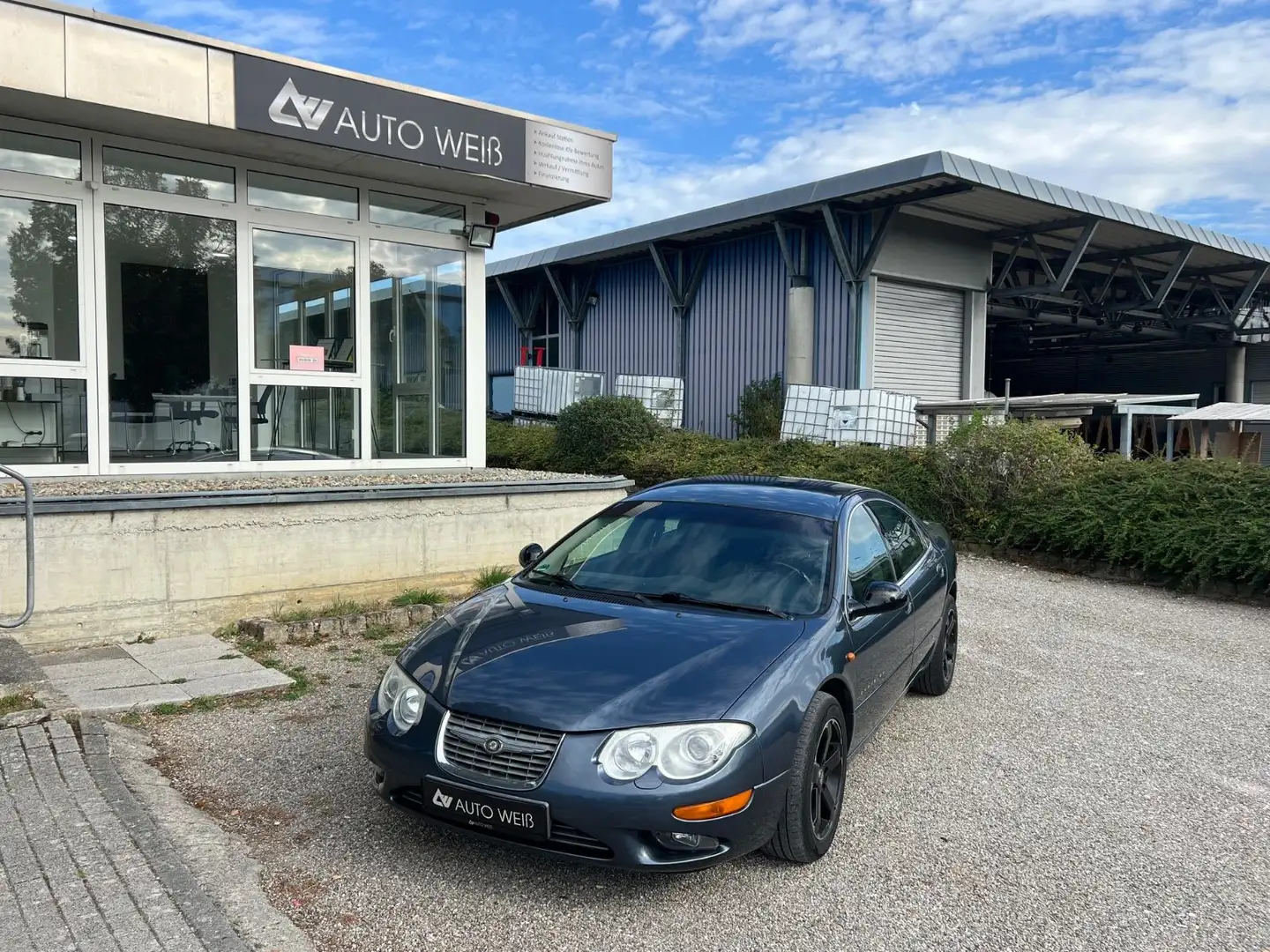 Chrysler 300 M 2.7 V6 24V Auto/HU-NEU-TEMPOMAT/ Grau - 1