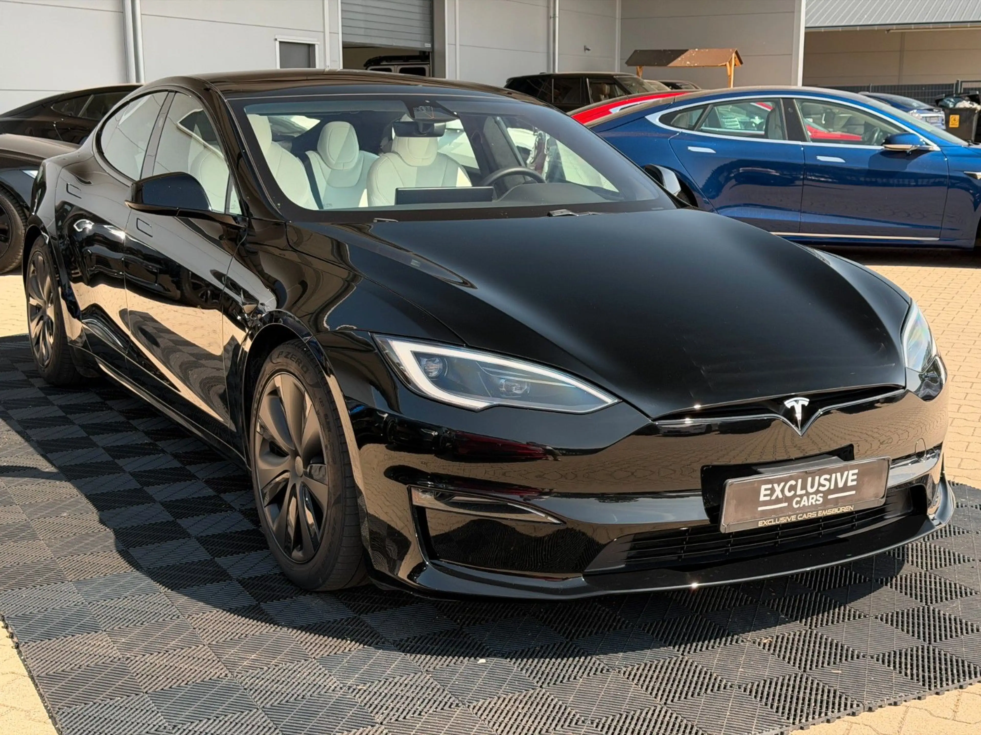Tesla Model S MODEL S PALLADIUM | MATRIX | HW4 — photo 4