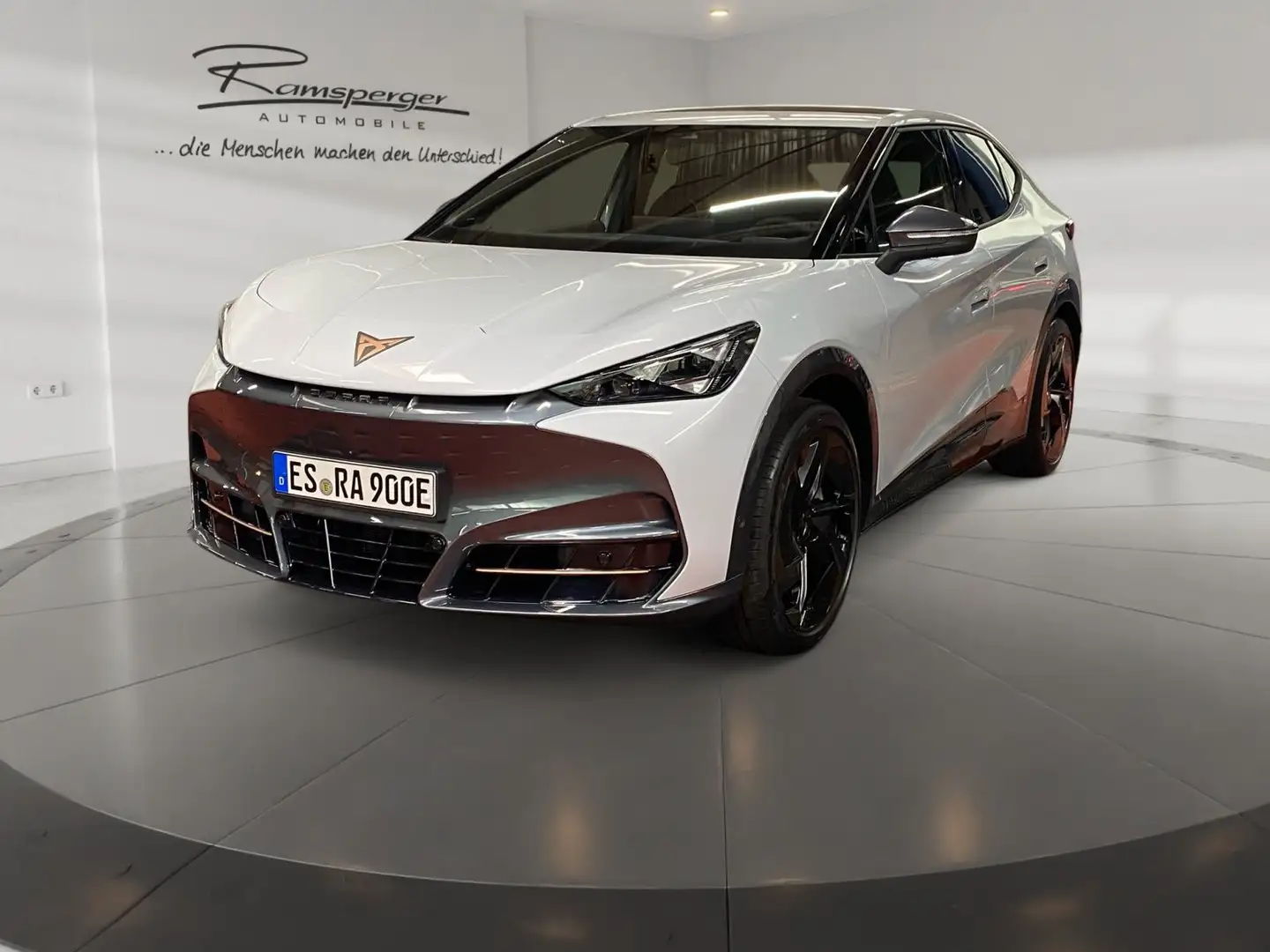 CUPRA Tavascan VZ Headup/360°/Matrix/Assist/uvm. Weiß - 2