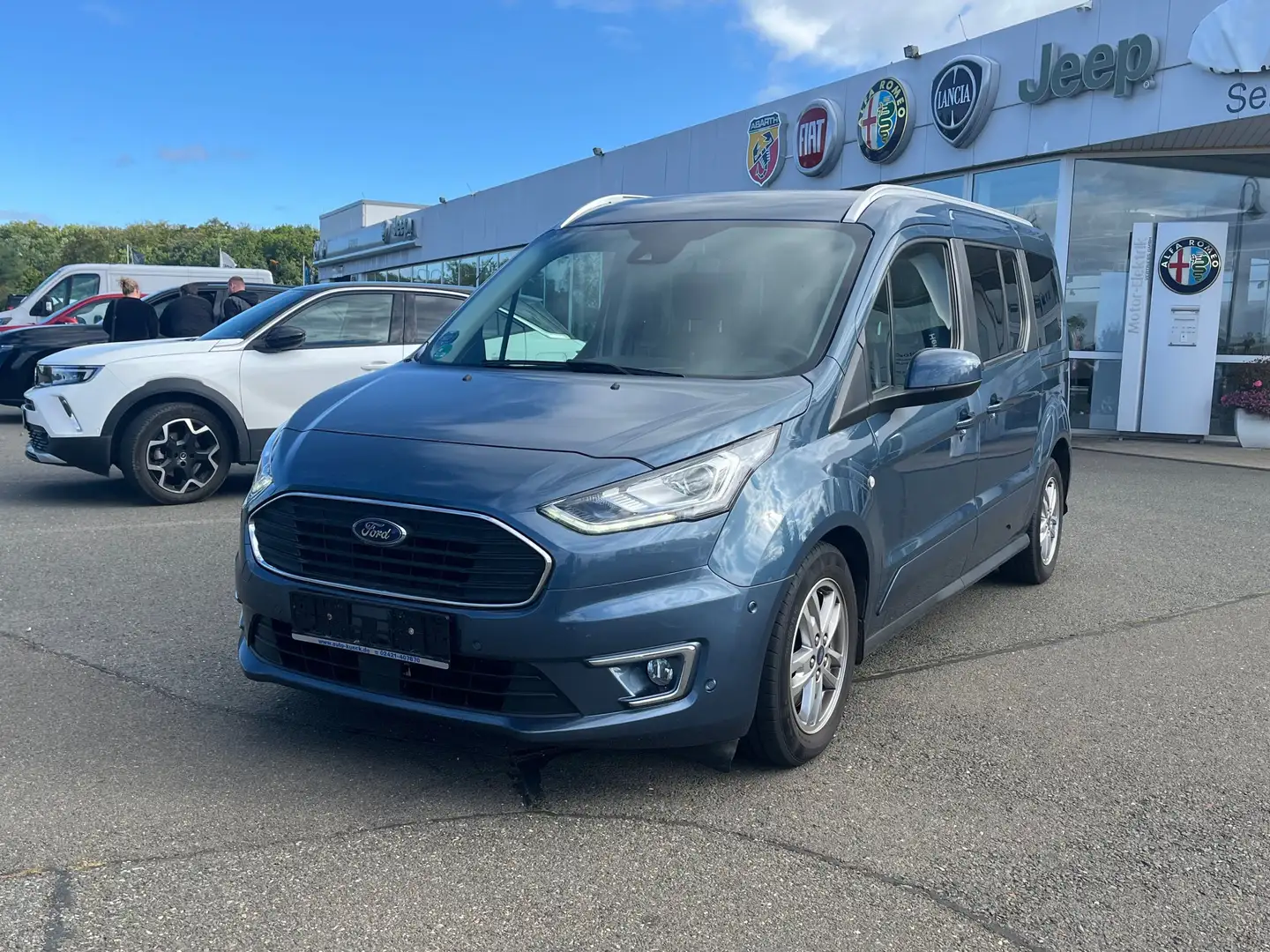 Ford Tourneo Connect Grand Tourneo Connect Titanium Autamatik Panoramad Blauw - 1