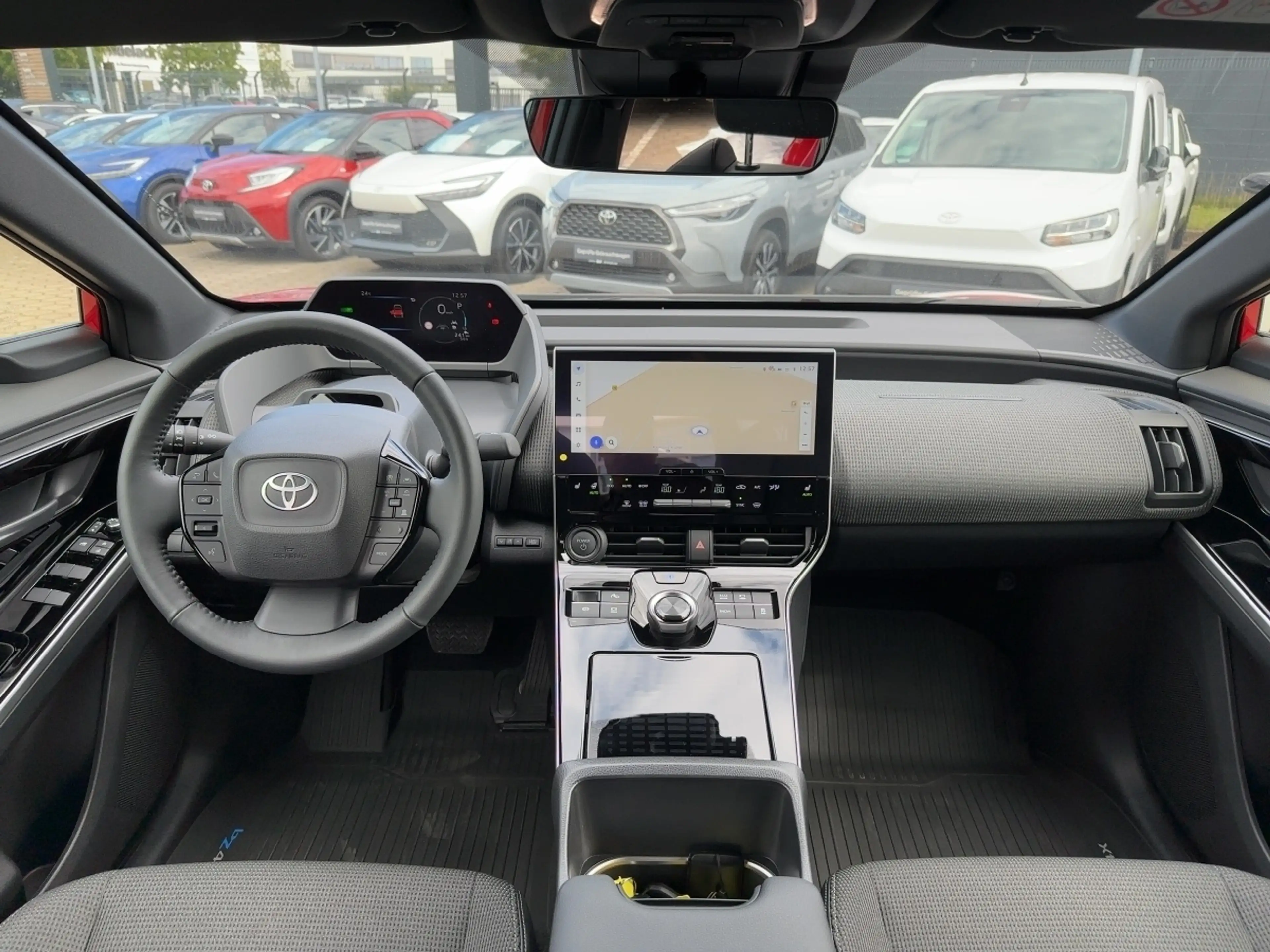 Toyota bZ4X Teamplayer FWD *WENIG KILOMETER*SHZ*KAMERA*NAVI* — photo 8