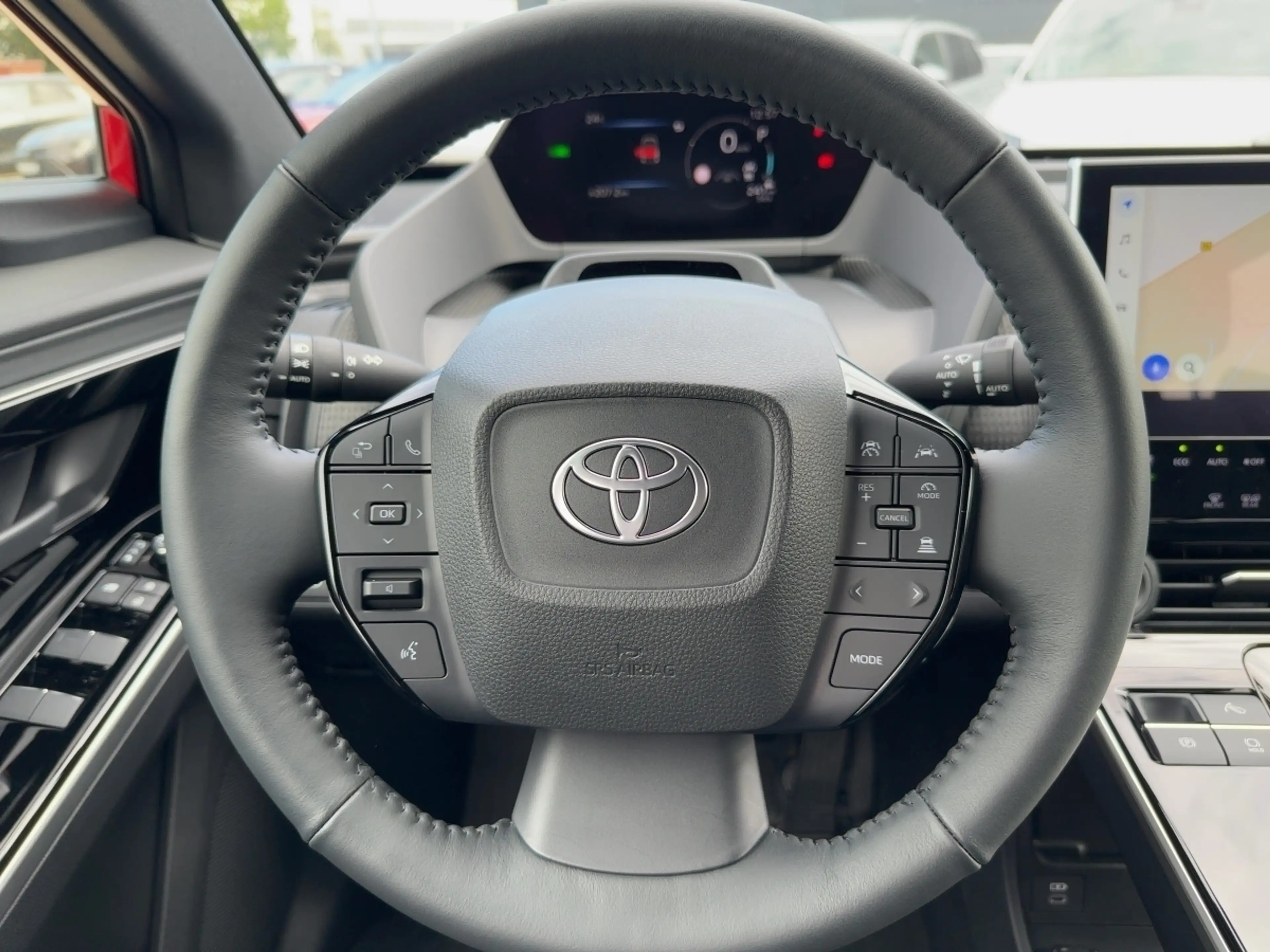 Toyota bZ4X Teamplayer FWD *WENIG KILOMETER*SHZ*KAMERA*NAVI* — photo 9
