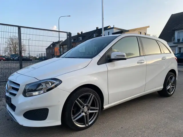 Mercedes-Benz B 220 B 220 d 7G-DCT Style