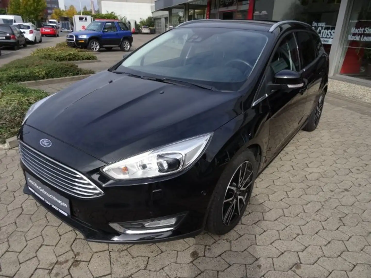 Ford Focus Focus Turnier 1.5 EcoBoost Titanium Schwarz - 2