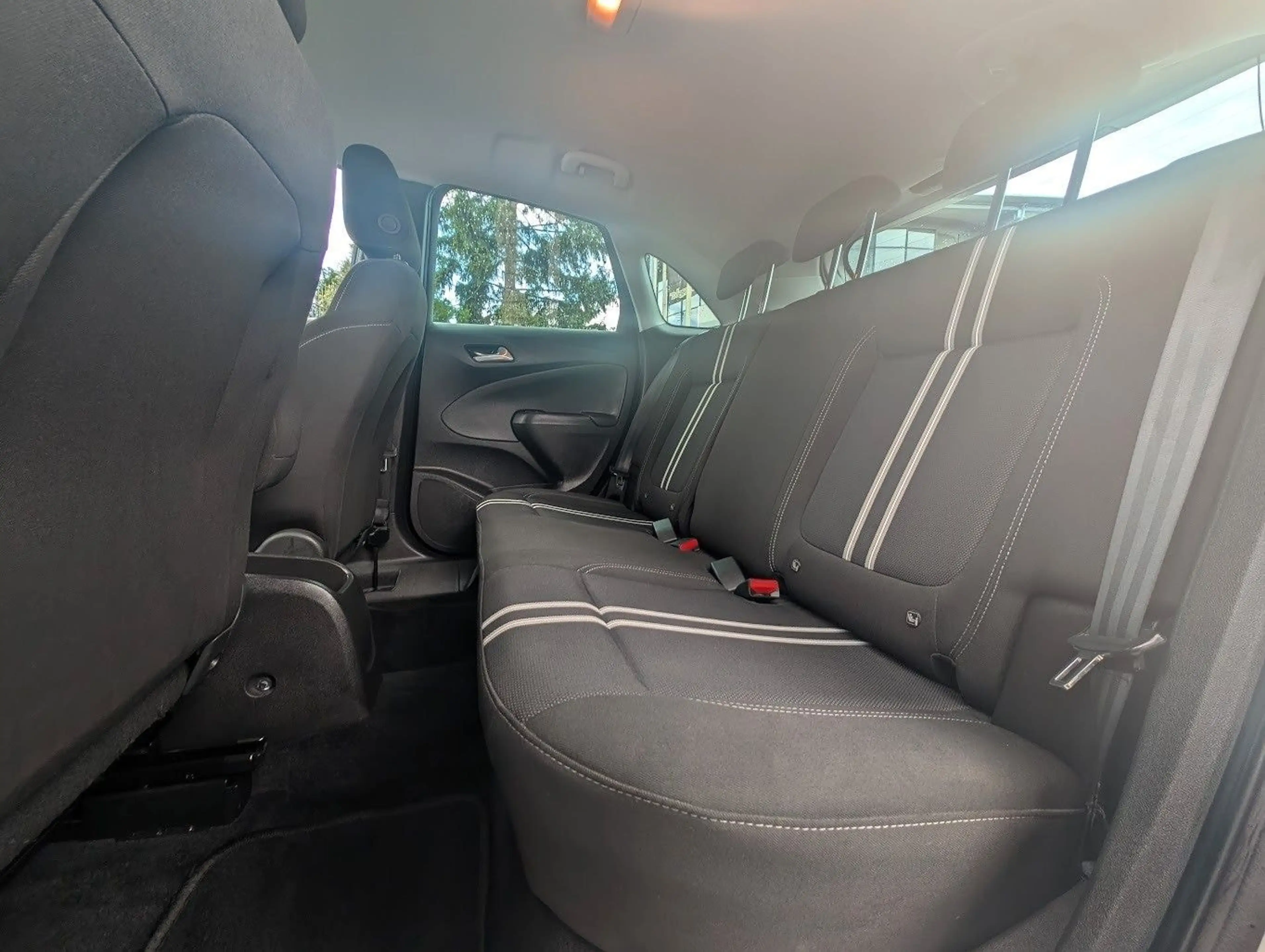 Opel Crossland X Crossland 1.2T Elegance. LED. Ambiente. — photo 11