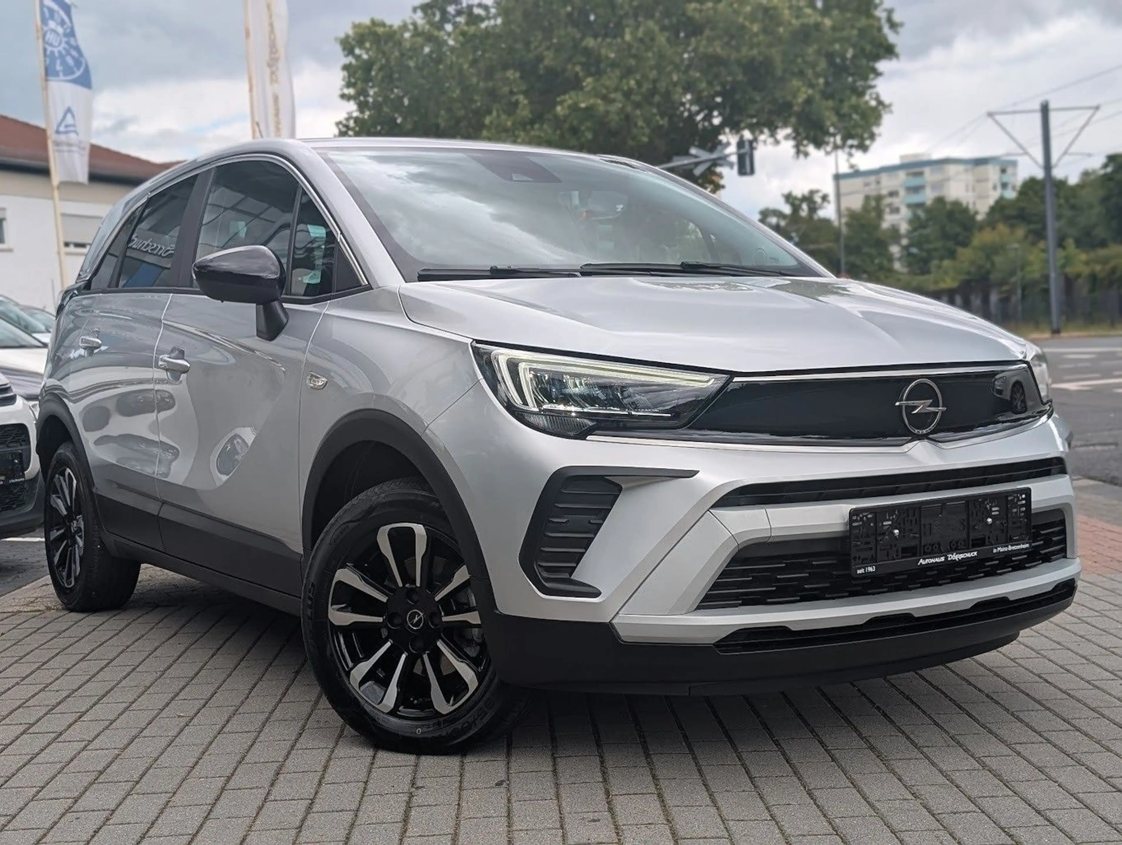 Opel Crossland X Crossland 1.2T Elegance. LED. Ambiente. — photo 4