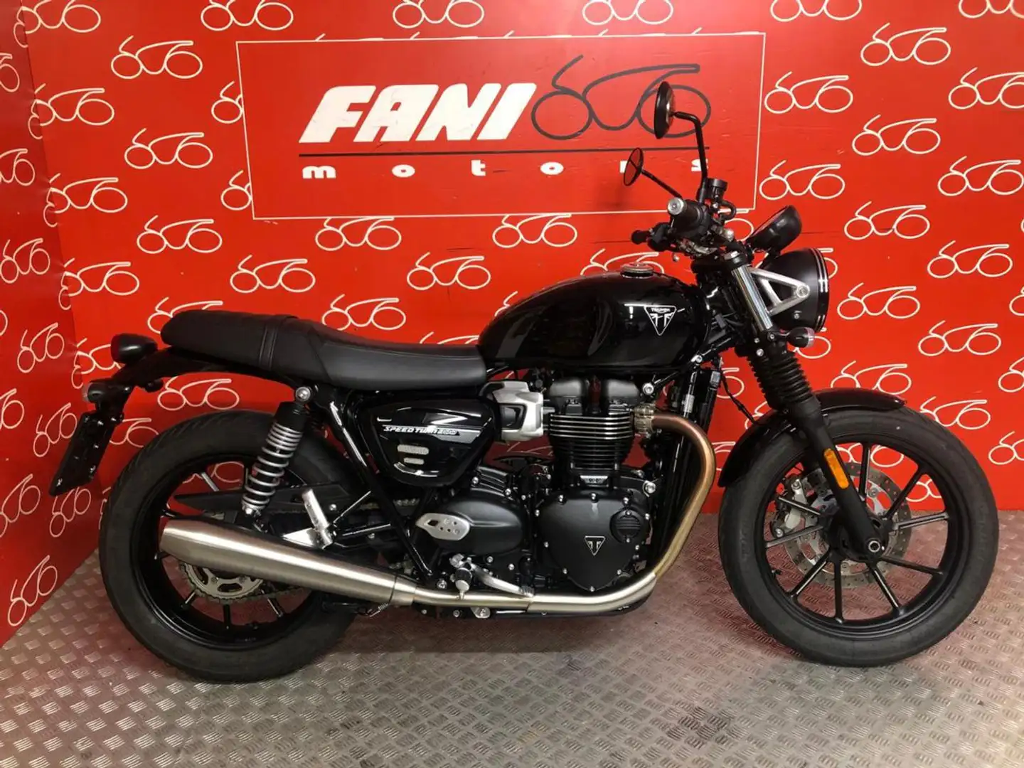 Triumph Speed Twin 900 Negru - 1
