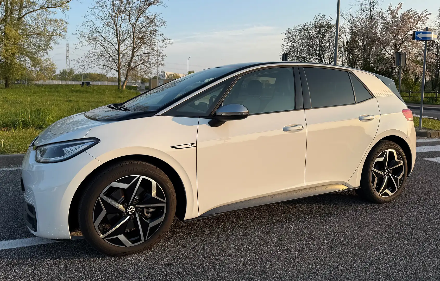 Volkswagen ID.3 ID.358 kWh 1st edition Plus Bianco - 2