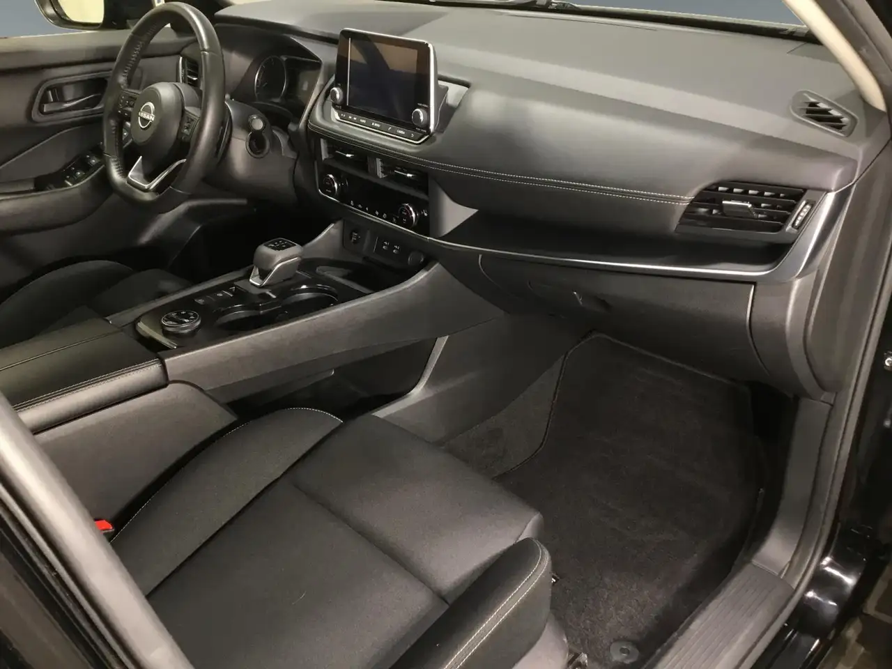 Nissan Rogue fotografie Nissan Rogue