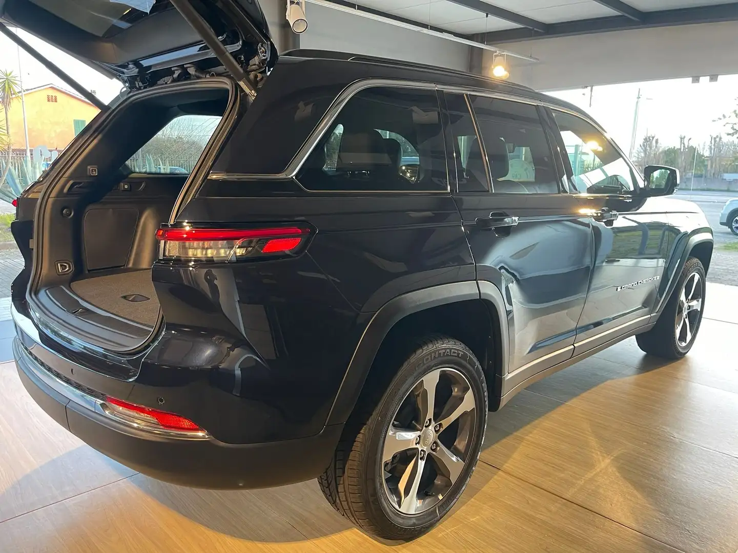 Jeep Grand Cherokee 2.0 atx 4xe Limited 380cv auto 8487 Blu/Azzurro - 2