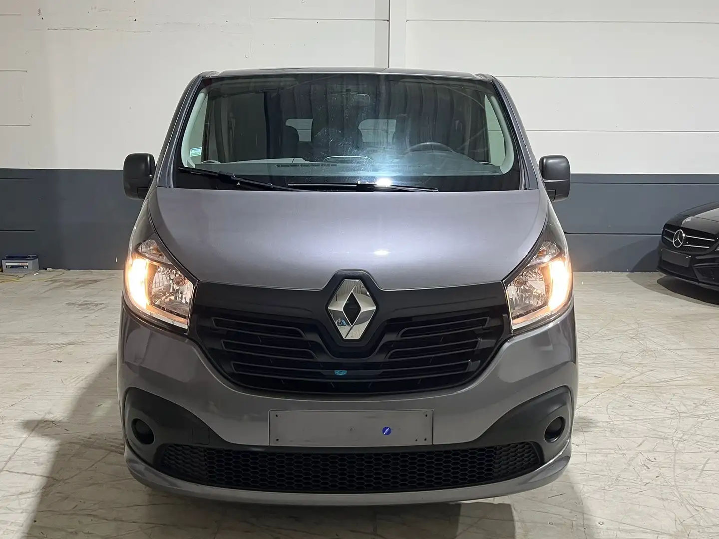 Renault Trafic Dubble Cabine Euro6 Gris - 2