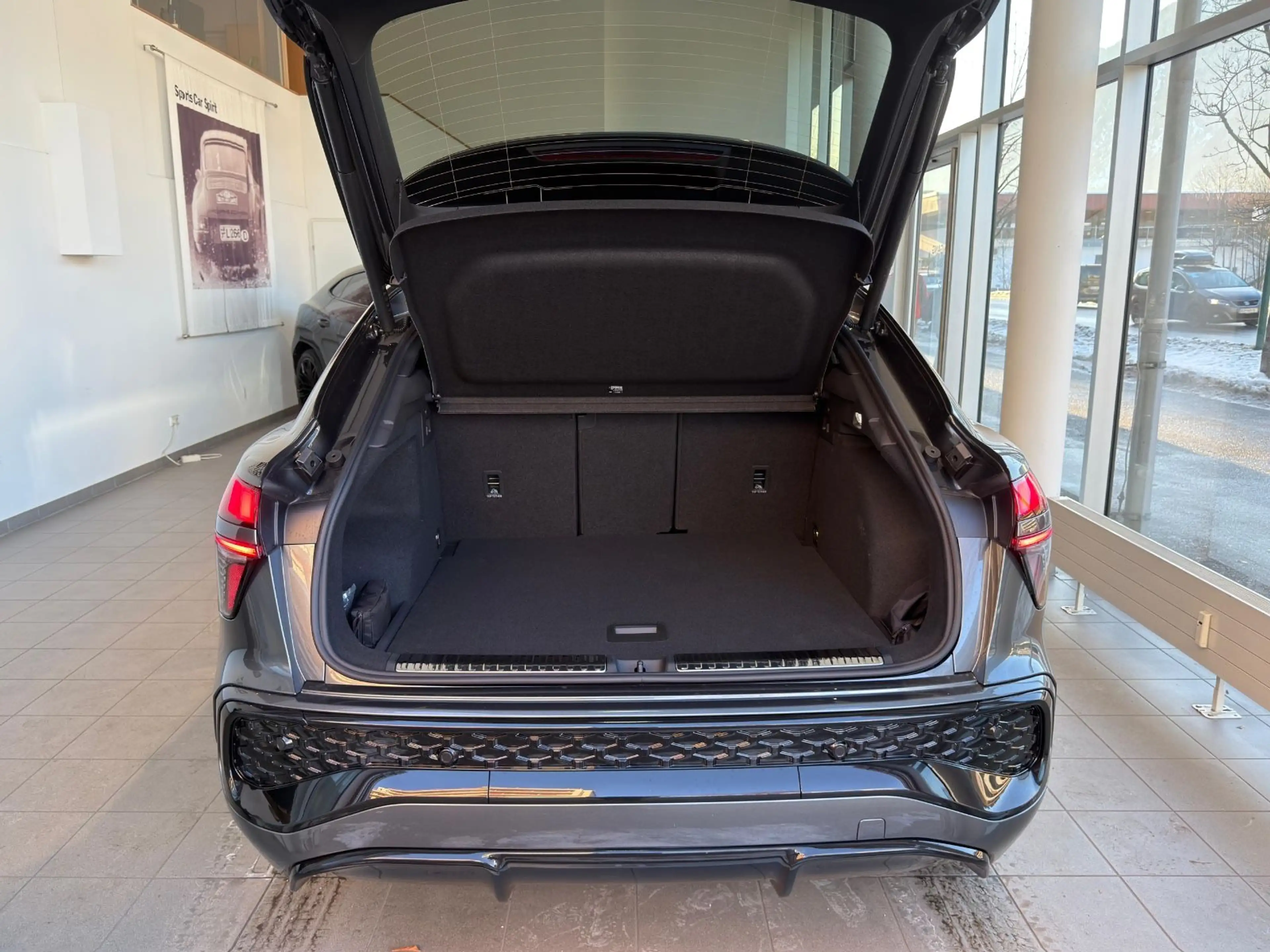 Audi Q3 SPORTBACK SLine/gr-sw/Pan/Tech+/MMIpro/20 — photo 5
