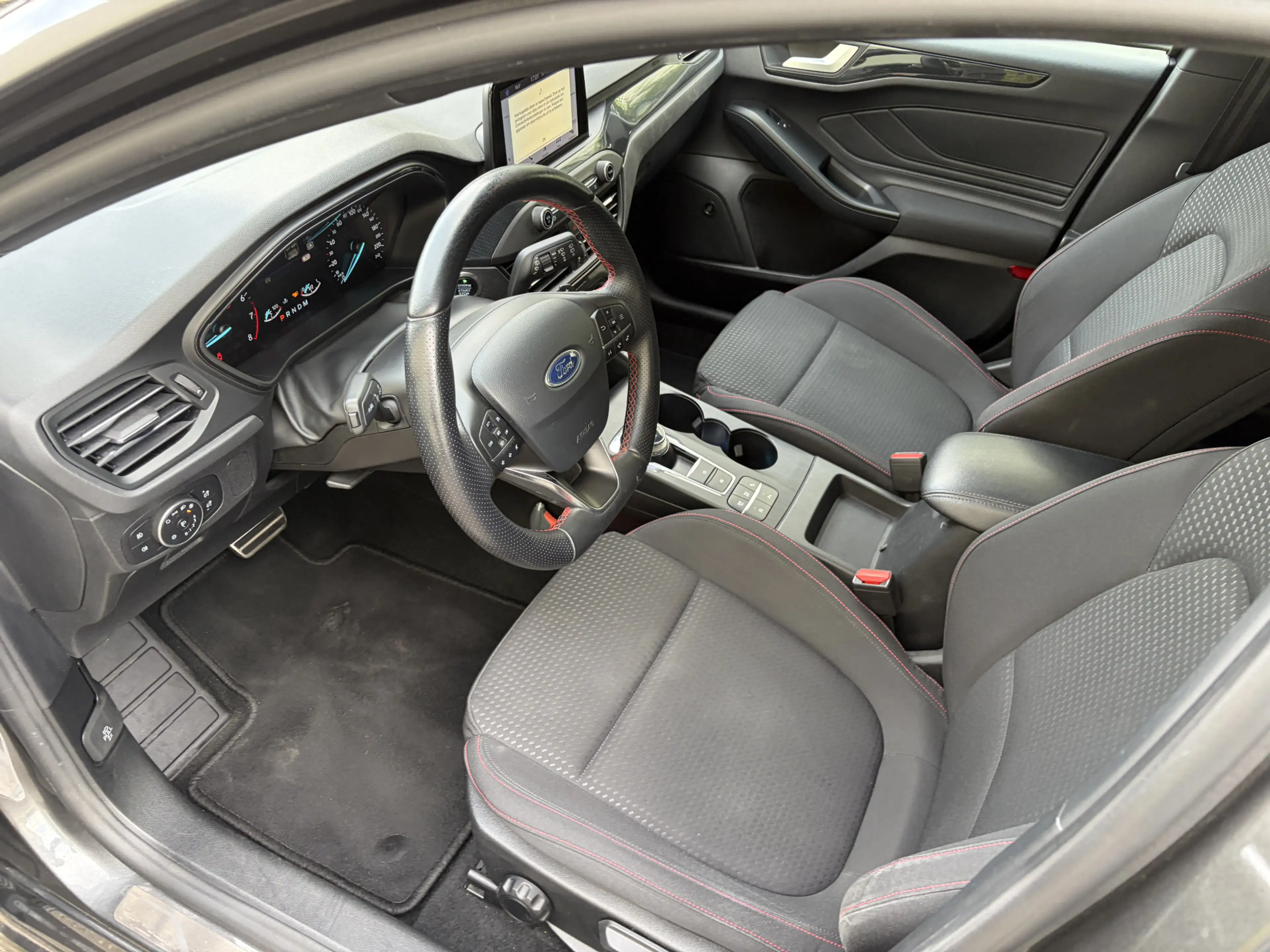 Ford Focus 1.5 EcoBoost ST Line Business / AUTOMAAT / NAVI / — photo 5