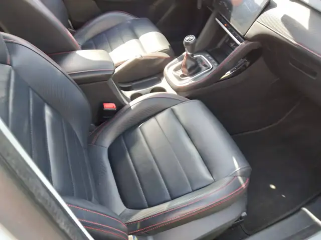 MG ZS view 16