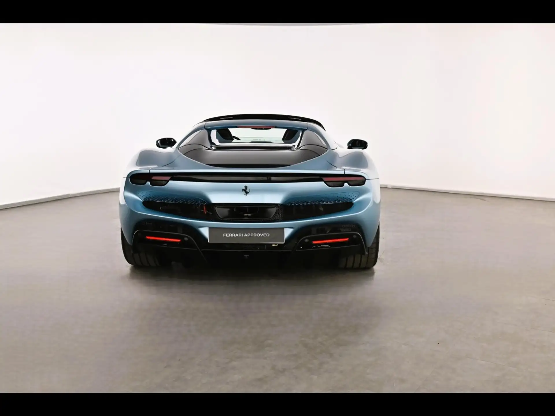 페라리 296 GTS 2025 청록 사진 5