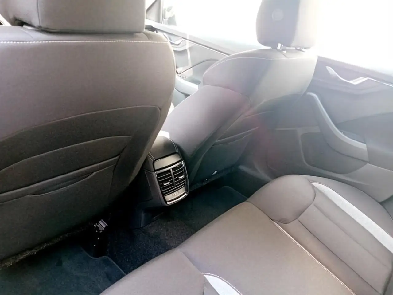 Skoda Kamiq 1.0 tsi Your Way 95cv, миниатюра 9