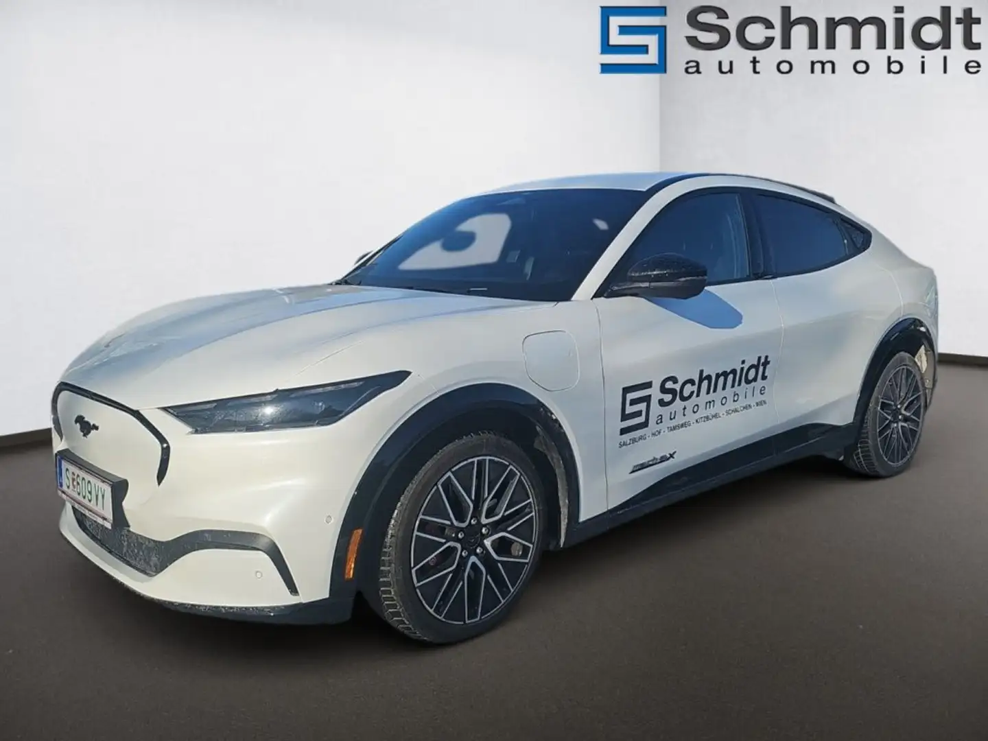 Ford Mustang Mach-E Mach E Premium 91KWH 370PS AWD Weiß - 2