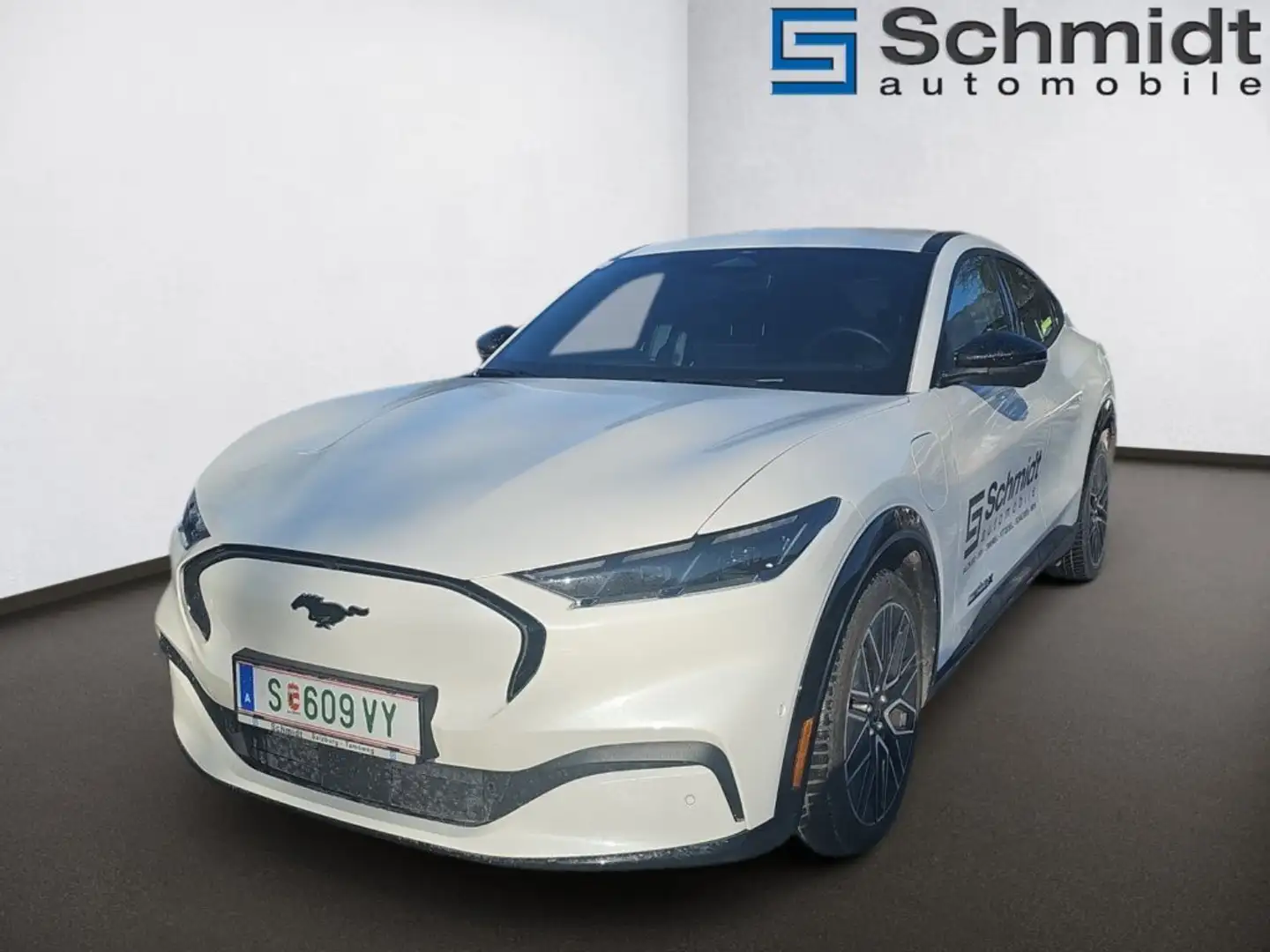 Ford Mustang Mach-E Mach E Premium 91KWH 370PS AWD Weiß - 1
