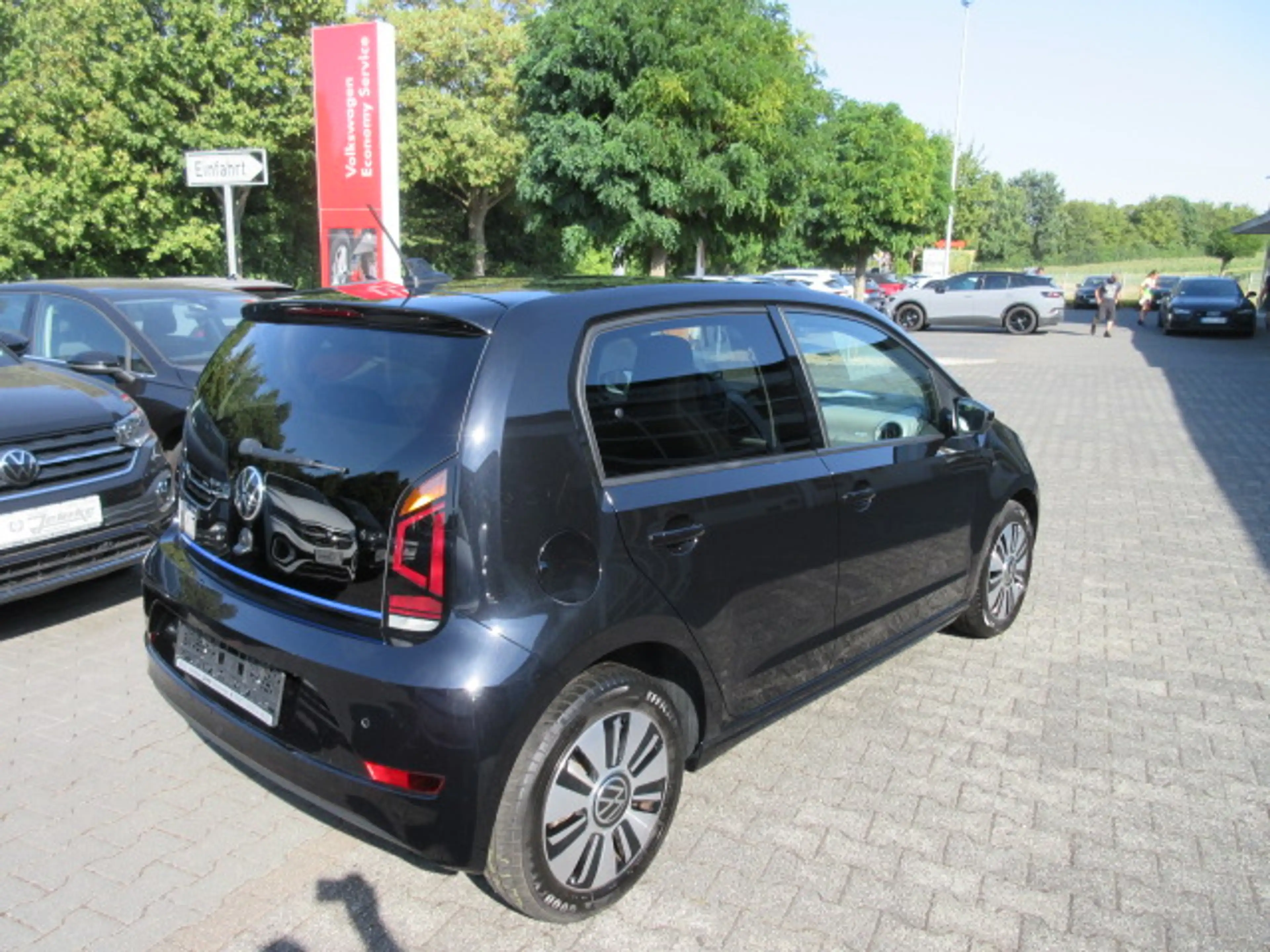 Volkswagen e-up! "Max" Automatik NAVIV. KAMERA GRA ALU APS SITZHEIZUNG CLIMATRONIC — photo 2