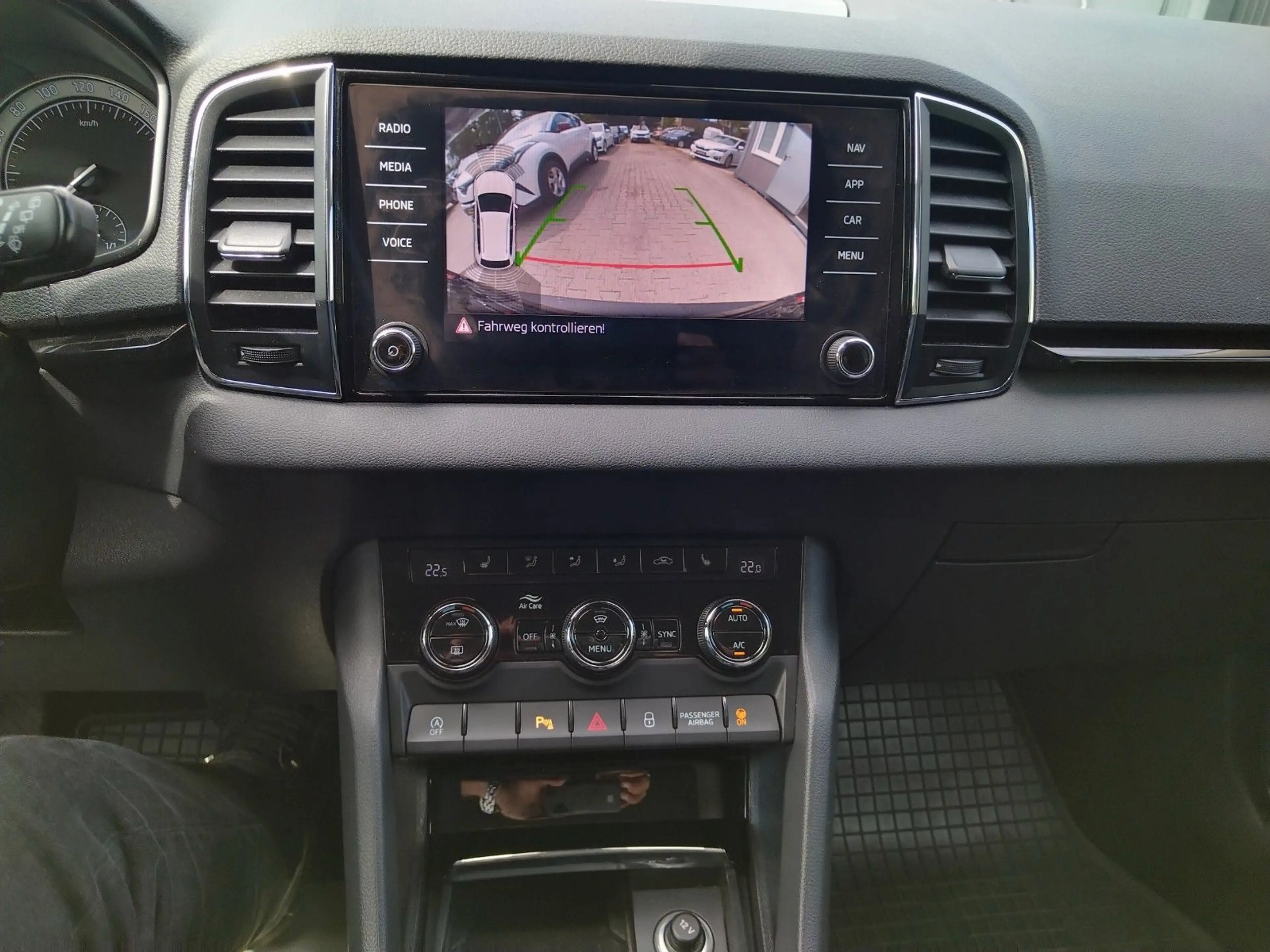 Skoda Karoq Style+GARANTIE+CARPLAY+NAVI+ACC+CAM+PDC — photo 11