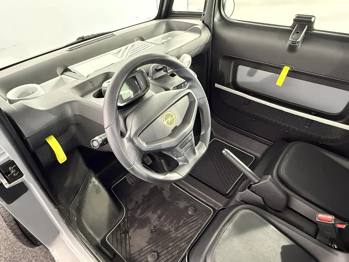 Opel Rocks-e Base Klub / 45 KM/u / City Car / 4651km Gris - 2