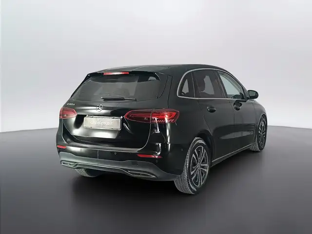 Mercedes-Benz B-Class view 4